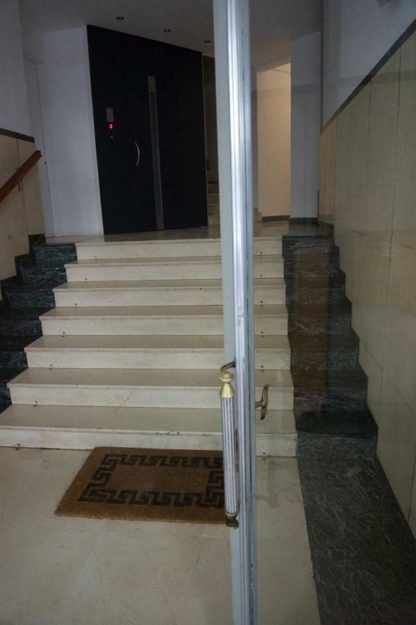Classy Private Double Rooms In Apartment Next To Acropolis Atenas Exterior foto