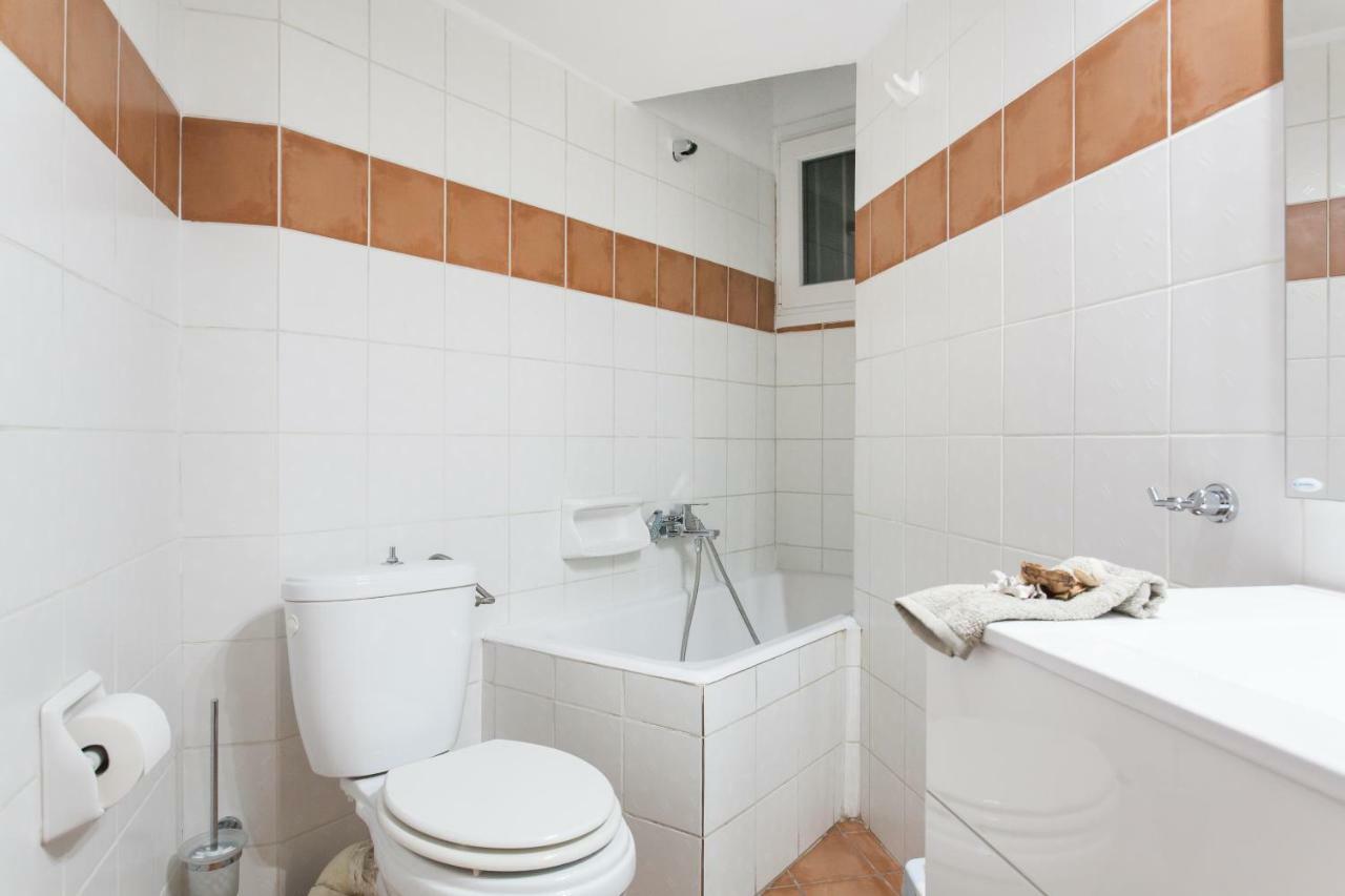 Classy Private Double Rooms In Apartment Next To Acropolis Atenas Exterior foto